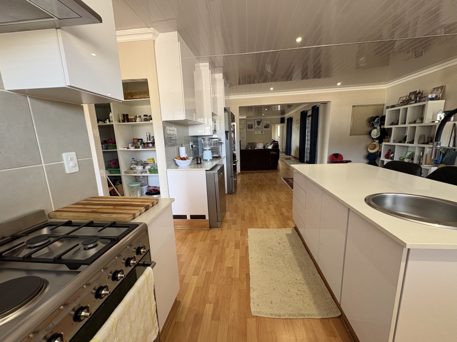 4 Bedroom Property for Sale in Darling Western Cape